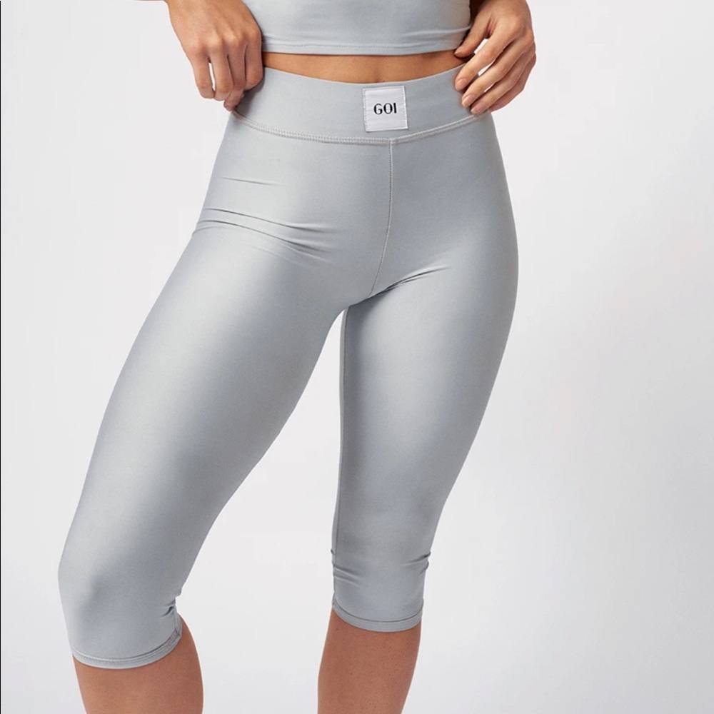 XS sage high waisted 3/4 length leggings GOI